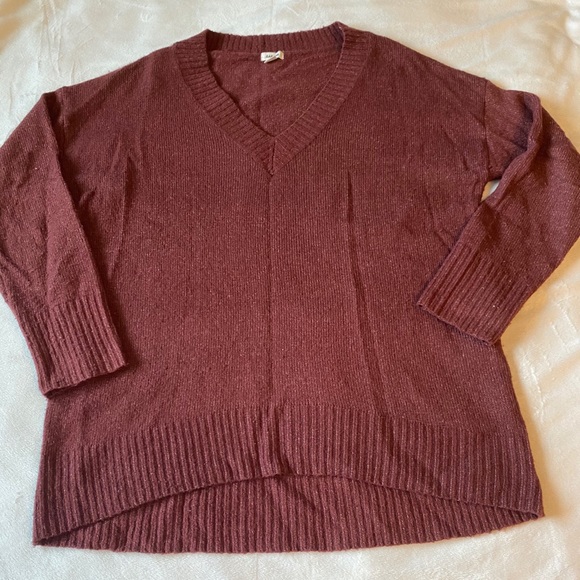 Garage Sweater - Picture 1 of 4